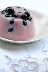 American blueberry pudding