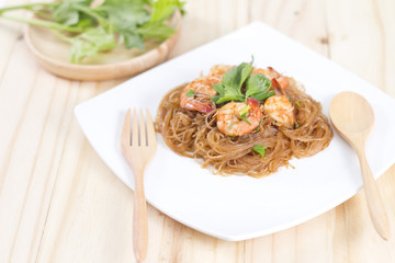 shrimps with glass noodles