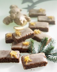 Almond gingerbread