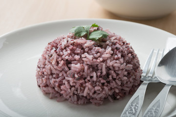 Rice mix purple rice berry rice is a popular health food.