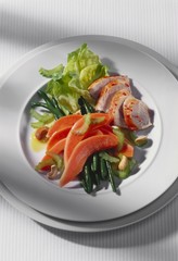 Turkey breast with green beans and papaya