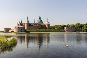 The legendary Kalmar castle dating back 800 years. - obrazy, fototapety, plakaty