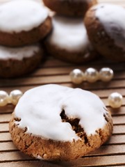 Silesian 'pepper nut' biscuits with icing sugar