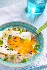 Savoury porridge