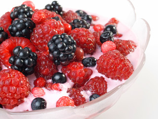 Berry yogurt