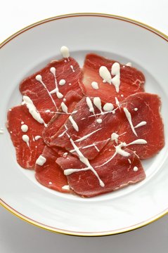 Carpaccio alla cipriani (beef carpaccio with sauce, Italy)