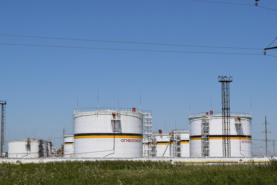 Tank the vertical steel. Capacities for storage of oil  products