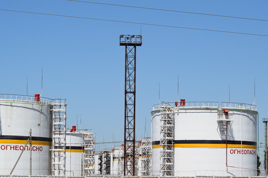 Tank the vertical steel. Capacities for storage of oil  products