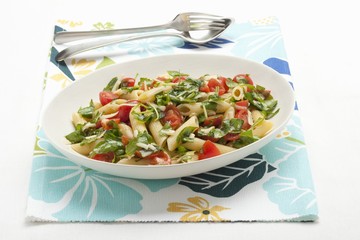 Penne tricolori (penne with rocket and tomatoes)