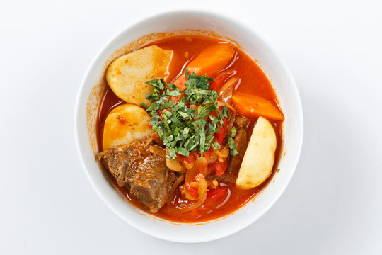 Shorba chuchvara soup national asian food in traditional bowls w