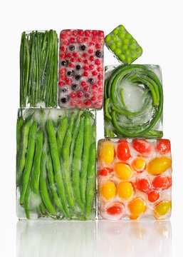 Fototapeta vegetables in ice cubes