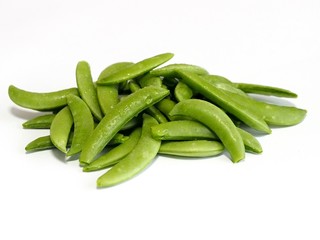 スジを取ったスナップエンドウ