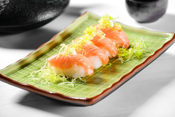 Salmon Niguiri