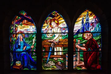 Zelfklevend Fotobehang Glas in lood glas-in-lood kerk van Bugeat