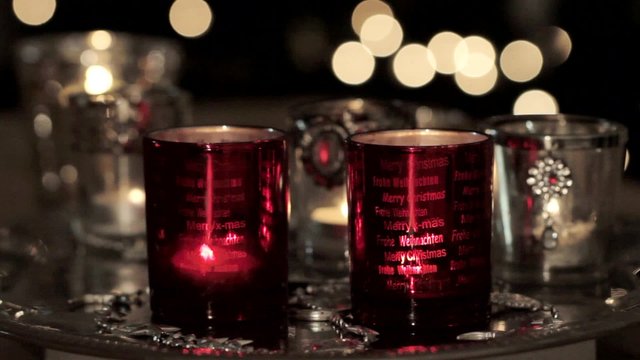 Tealights in a Christmasy atmosphere