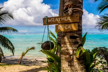 Fototapete Tropischer Strand Wetterfelsen im Paradies. Cookinseln