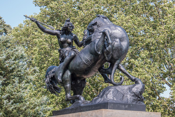 Fototapeta na wymiar Statue Amazon Attacked by a Panther Philadelphia Museum of Art Pennsylvania USA