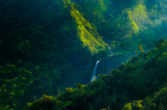 Fototapeta Aerial view overlooking Waimea Canyon State Park.