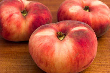 Flat peaches, donut peaches, saturn peaches