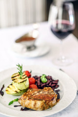steak with grilled vegetables