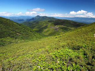 Fototapeta premium 天狗岳付近から蓼科山方面