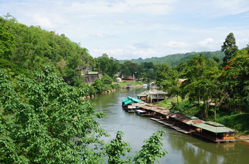 Fototapeta na wymiar Floating house in the river in Kranchanaburi province, Thailand