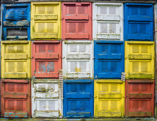 Bunte Fenster Bienenwagen