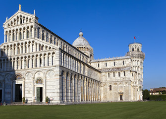 Fototapeta na wymiar Italy, Pisa. The Cathedral and the Leaning Tower in Cathedral Square..