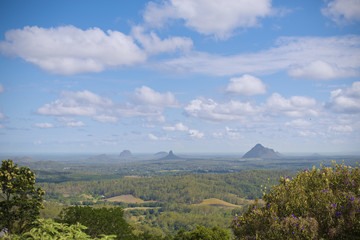 Fototapeta premium Scenic View of Glasshouse Mountains Sunshine Coast Australia