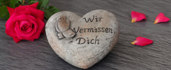 Bilder und Videos suchen: "wir vermissen dich"