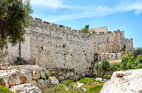 Wall of the old city of Jerusalem