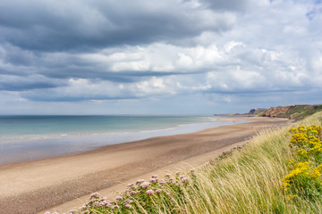 Fototapeta na wymiar Sandsend beach on the north east Yorkshire coast