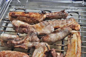 Grigliata di costine di maiale