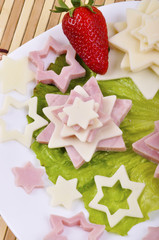 appetizer with ham and cheese