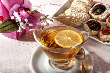 Tea with lemon croissant