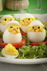 spirit boiled eggs made ​​with chicken meat