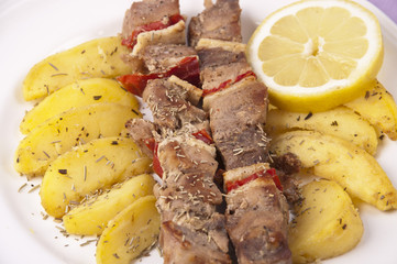 turkey kebabs with potatoes