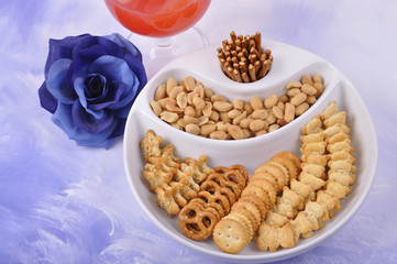Mix pretzels with drinks
