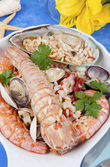 I pirated rice with seafood seafood