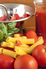 Roman and San Marzano tomatoes to make the past