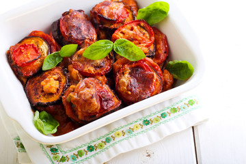 Eggplant parmigiana in baking tin