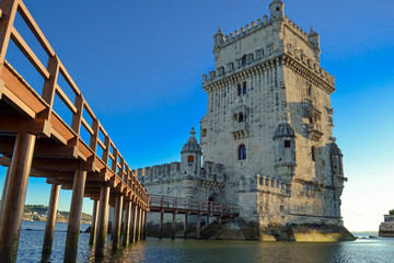 Torre de Belem con puente