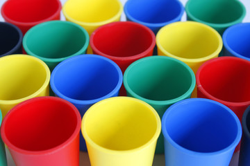 Eimer bunt cup farbig color colorful pot plastic