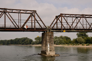 alte Eisenbahnbrücke