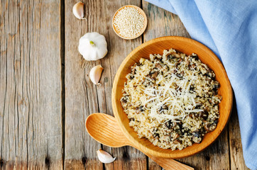garlic mushroom quinoa