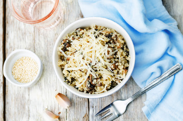 garlic mushroom quinoa