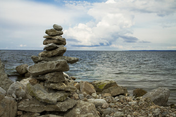 Fototapeta na wymiar stones stacked on each other