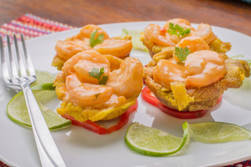 camarones en salsa