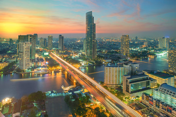 Fototapeta na wymiar Beautiful sunset in Bangkok city,Thailand