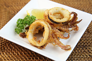 イカ唐揚げ
